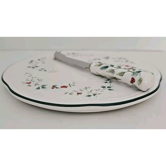 Pfaltzgraff Winterberry Cheese Tray and Knife 9" sculpted handle server spread - Picture 5 of 11